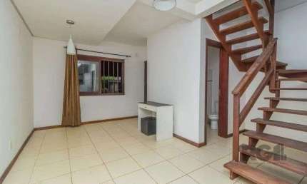 Casa 110m² - 3 dormitórios, 1 vaga no bairro Aberta dos Morros