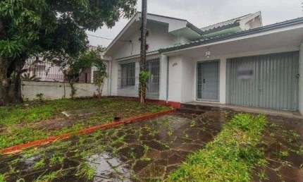 Casa 4 dormitórios à venda São Sebastião Porto Alegre/RS