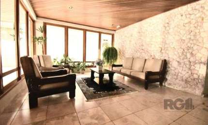 Imóvel 2 dormitórios no Menino Deus com 58,49m²  SEMI-MOBILIADO COM BOX