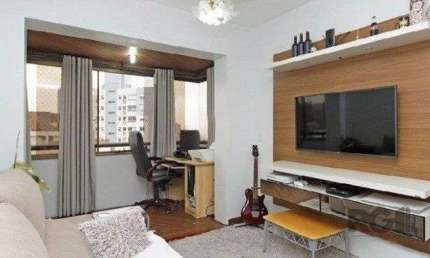 APARTAMENTO - 2 DORM . 1 VAGA - 58,00 m² - MENINO DEUS
