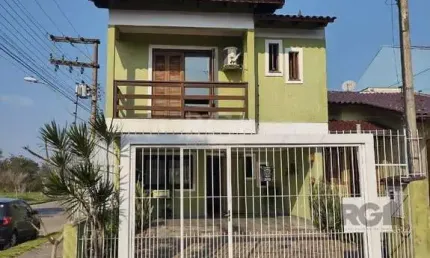 Casa para Venda - 167m², 3 dormitórios, sendo 1 suites, 7 vagas - Hípica