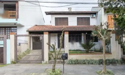 Casa para Venda - 200m², 3 dormitórios, sendo 1 suites, 3 vagas - Jardim Verde