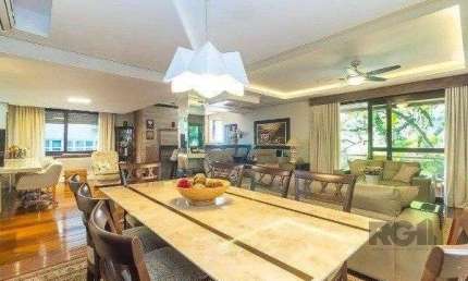 Vende-se luxuoso apartamento 2 quartos com 3 suítes, escritório, lareira, decora
