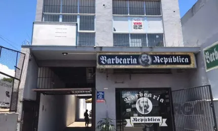 Prédio 5 dormitórios à venda vila são josé porto alegre/rs