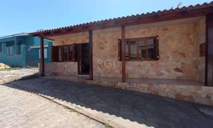 Casa com 3 quartos à venda na Rua Oswaldo Goidanich, 66, Vila Nova, Porto Alegre