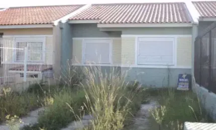 Casa com 2 quartos à venda na Estrada Costa Gama, 05061, Restinga, Porto Alegre