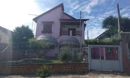 Casa no bairro Santa Tereza - Vila dos Comerciários - 5 dormitórios