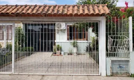 Casa com 2 quartos à venda na Rua Doutor Raphael Loro, 155, Hípica, Porto Alegre