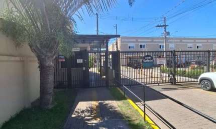 Casa Condominio em Porto Alegre, no bairro Restinga, com 2 dormitório(s), e 2 ba