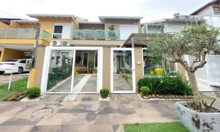 Excelente sobrado no Residencial Jardins do Prado de 3 dormitórios sendo uma suí