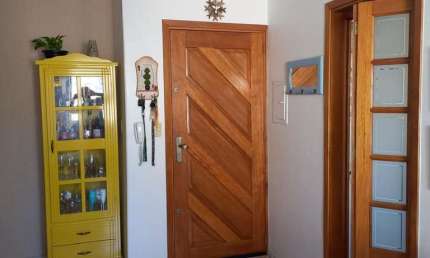 Apartamento de 2 dormitórios com vaga no bairro Vila Nova