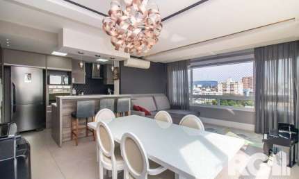 Apartamento semimobiliado com 3 dormitórios e 2 vagas em condomínio completo