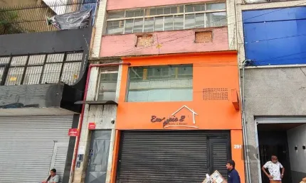 Sala comercial à venda na Rua Uruguai, 295, Centro Histórico, Porto Alegre