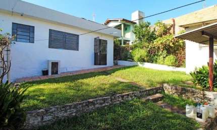 Casa com 3 quartos à venda na Rua Diamantina de Bittencourt Oliveira, 10, Nonoai, Porto Alegre
