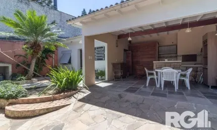 Casa 3 dormitórios à venda Vila Ipiranga Porto Alegre/RS