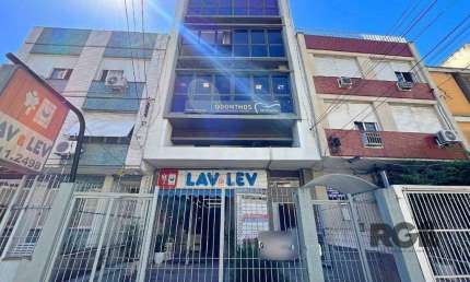 Conjunto comercial para comprar  totalmente mobiliado e desocupado, localizado n
