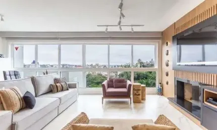 Apartamento mobiliado, 3 suítes, 2 vagas – 126m² – Petrópolis