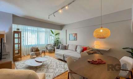 Apartamento para comprar ,  dois dormitórios, 1 vaga de garagem no Centro Histór