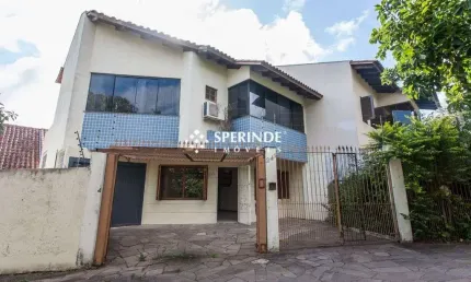 Excelente casa , com 126m2 de área privativa no Bairro Vila Floresta
