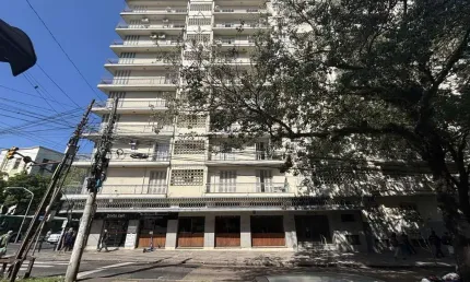 3 quartos com 151m² de área útil, além de lindo terraço no centro de poa