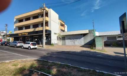 Galpão na Av. Doutor Campos Velho. Ótimo ponto comercial.