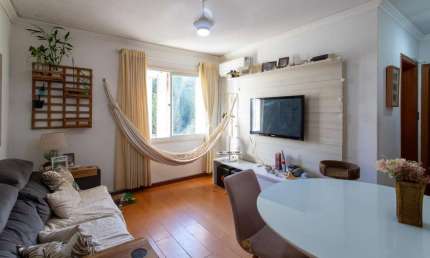 Apartamento com 2 quartos à venda na Avenida Wenceslau Escobar, 915, Cristal, Porto Alegre