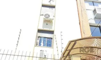 Apartamento de 2 quartos, suíte e 2 vagas de garagem no bairro bom fim em poa/rs