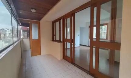 Apartamento 3 dormitórios à venda Petrópolis Porto Alegre/RS