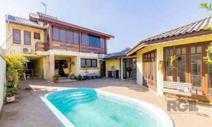 Casa de 4 dormitórios 304m² no bairro Jardim Lindóia