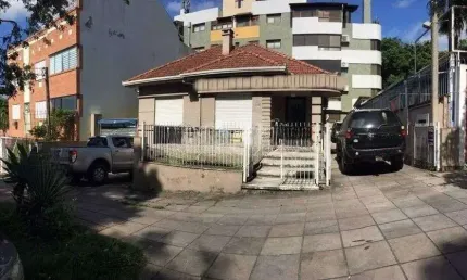 Casa 2 dormitórios à venda Petrópolis Porto Alegre/RS