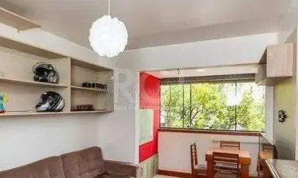 Apartamento para Venda - 43m², semi mobiliado, 1 dormitório, churrasqueira e 1 v