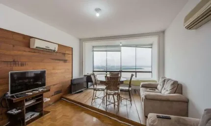 Apartamento de 3 quartos com vista para o rio á venda