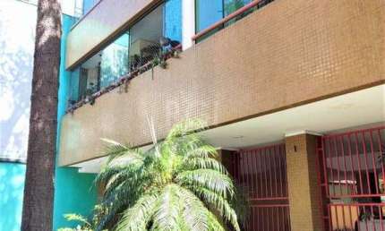 Apartamento 2 dormitórios semimobiliado, living 2 ambientes com lareira, cozinha