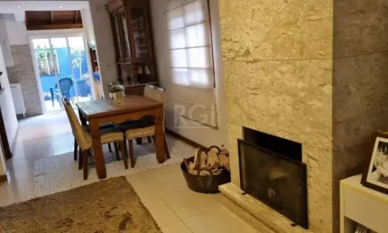 Casa Condominio para Venda - 218m², 3 dormitórios, sendo 1 suites, 2 vagas - Ipa