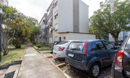 Excelente apartamento no bairro Cristal com 1 dormitório, living, banheiro e coz