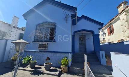 Casa com 3 quartos à venda na Avenida Nonoai, 1556, Nonoai, Porto Alegre
