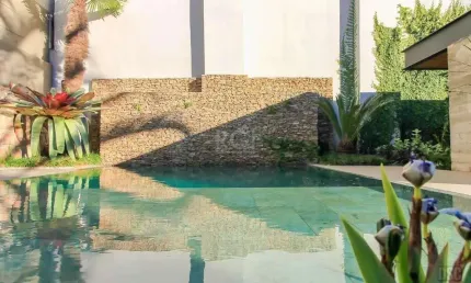 Casa para venda - 238m², 3 dormitórios, sendo 3 suites, 6 vagas - três figueiras