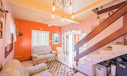 Casa para Venda - 272.24m², 3 dormitórios, sendo 1 suites, 4 vagas - Vila Jardim