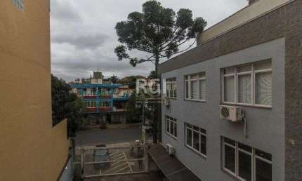 Sala Conjunto com 133.25m² com 3 vagas no Partenon !!!