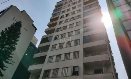 Apartamento para Venda - 136.2m², 3 dormitórios, 1 vaga - Centro Histórico