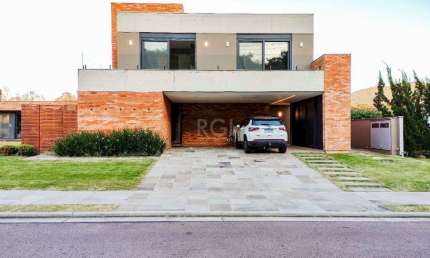 Casa Condominio para Venda - 477m², 4 dormitórios, sendo 4 suites, 4 vagas - Alp