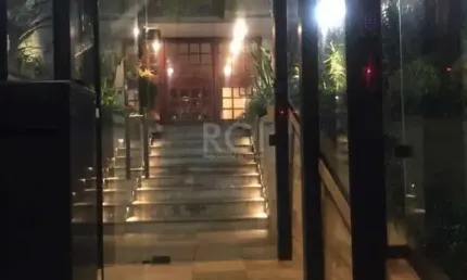 Cobertura para Venda - 223m², 3 dormitórios, sendo 1 suites, 2 vagas - Santa Cec