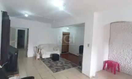 Casa para Venda - 226.9m², 5 dormitórios, sendo 2 suites, 5 vagas - Teresópolis