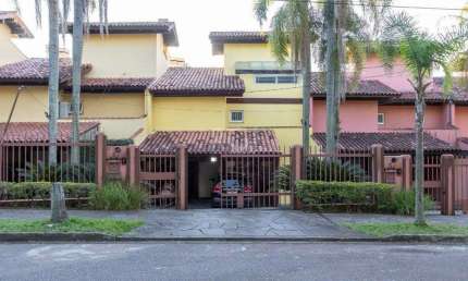 Casa Condominio para Venda - 381.1m², 4 dormitórios, sendo 2 suites, 4 vagas - S