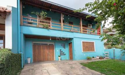 Casa para Venda - 246m², 3 dormitórios, sendo 1 suites, 3 vagas - Imperial Parqu