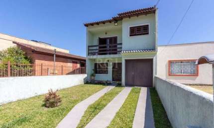 Sobrado para Venda - 356.93m², 4 dormitórios, sendo 2 suites, 4 vagas - Tristeza