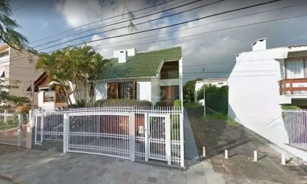 Casa para Venda - 380m², 3 dormitórios, sendo 1 suites, 5 vagas - Jardim Lindóia