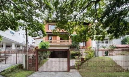 Casa para Venda - 416.89m², 4 dormitórios, sendo 1 suites, 5 vagas - Tristeza