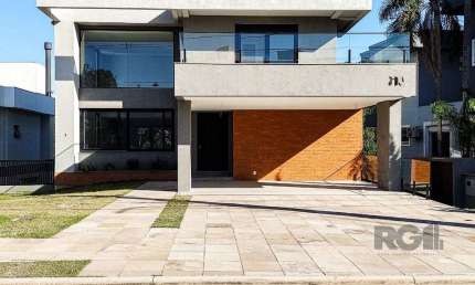 Casa Condominio para Venda - 349m², 3 dormitórios, sendo 3 suites, 2 vagas - Alp