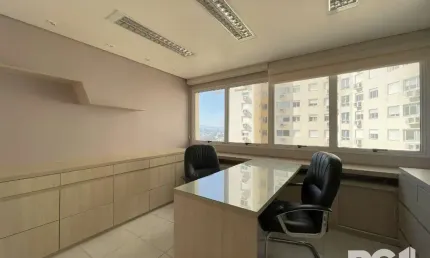 Sala comercial à venda na Avenida Bento Gonçalves, 1403, Partenon, Porto Alegre